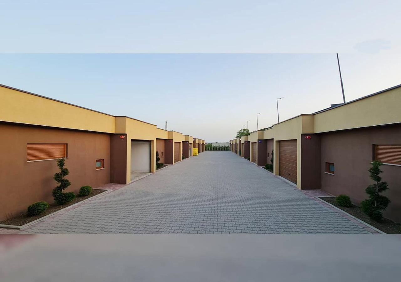 Motel Villa Star Gjilan Esterno foto